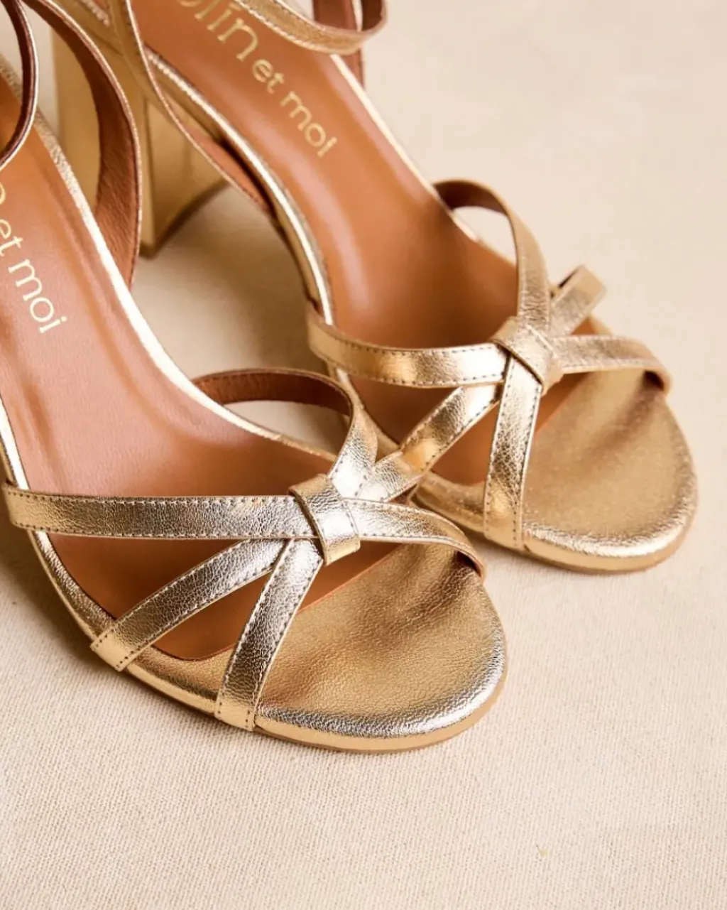 Polin et moi Sandalias*Sandalia Tiras Clio Oro